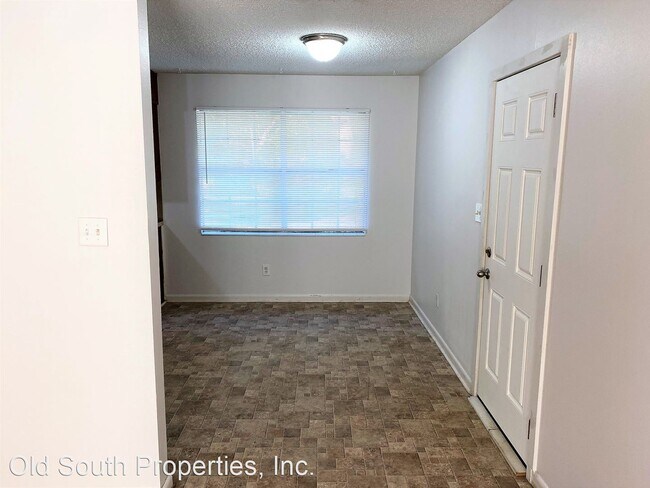 Building Photo - 3 br, 2 bath House - 10343 Mercer Lane