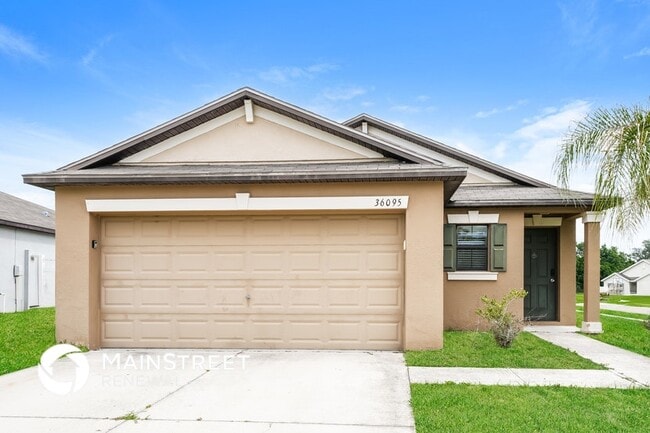 Building Photo - 36095 Carriage Pine Ct