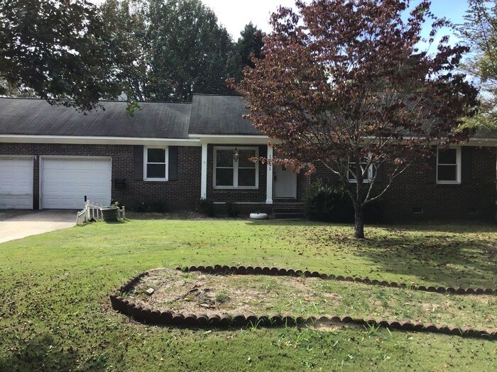 Primary Photo - 1621 Jessamine Rd