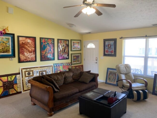 Building Photo - 1410 Shining Armor Ln