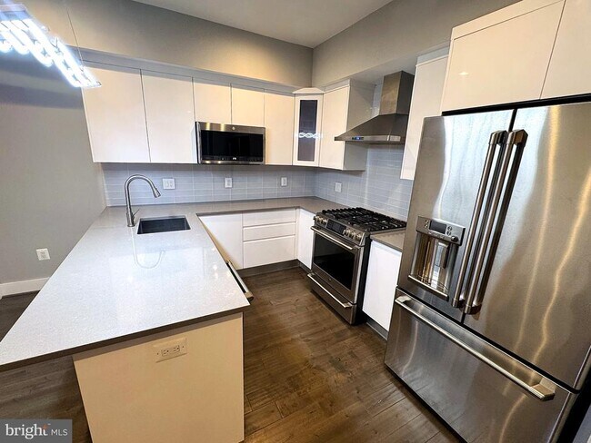 Foto del edificio - 625 Park Rd NW