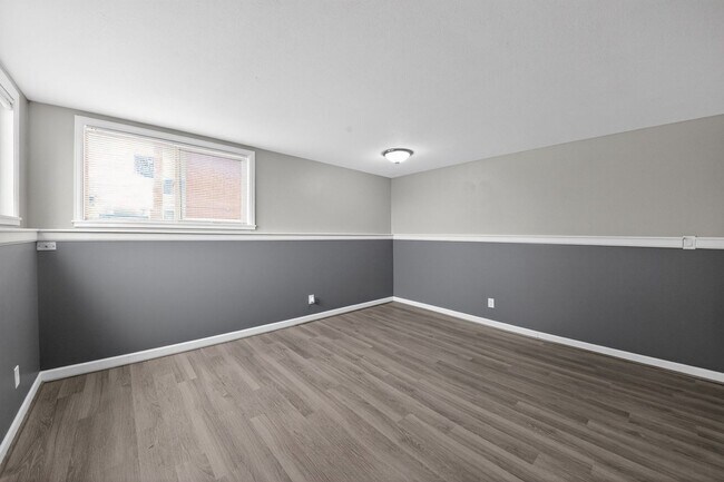 Foto del edificio - 3623 S Sheridan Blvd