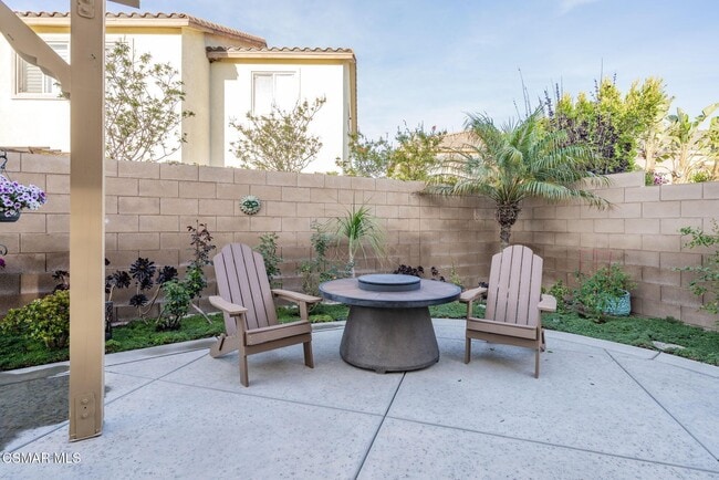 Foto del edificio - 7116 Baneberry Ave