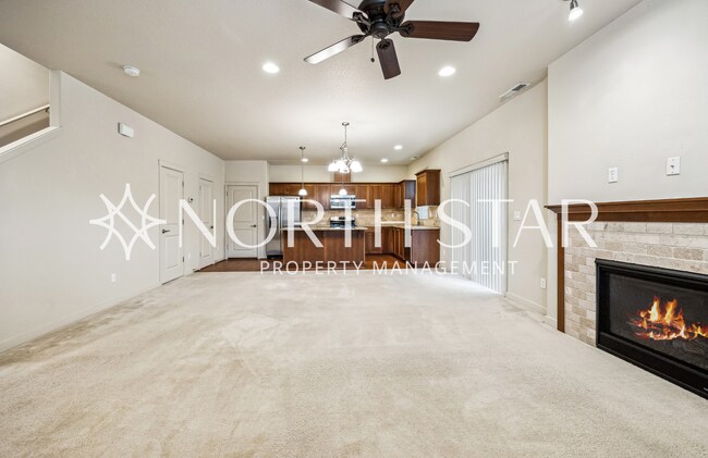 Foto del edificio - Vaulted Ceilings, Modern Finishes & Easy Living