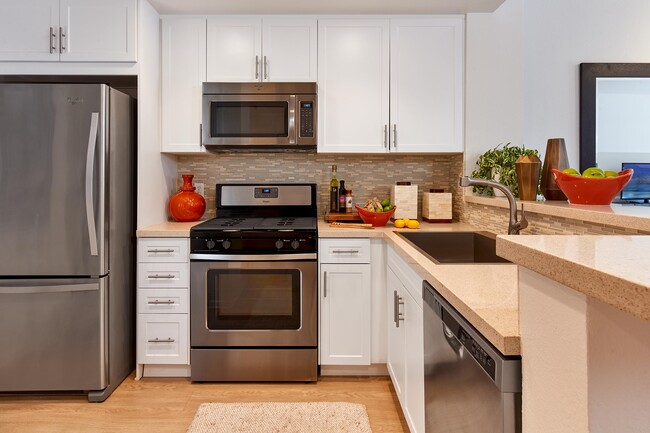 Franklin Street Apartment Homes - Redwood City Ca Apartmentscom