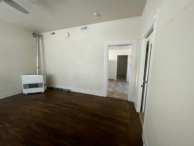 Foto del edificio - Adorable downtown Grass Valley Bungalow