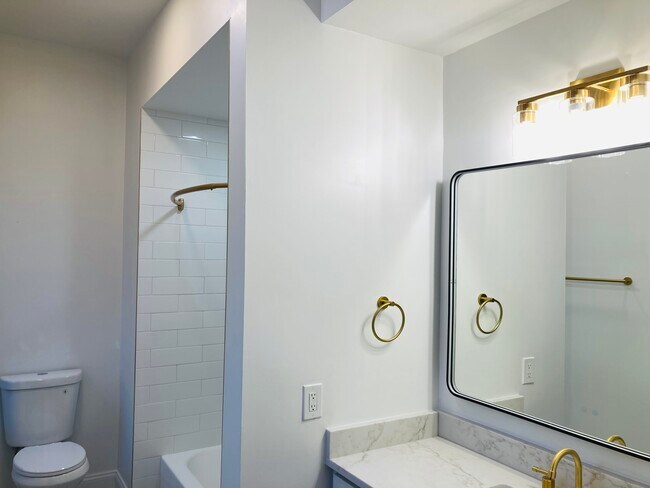 Foto del edificio - 104 E North Ave