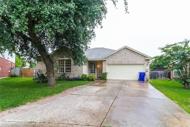 Foto del edificio - 1628 War Horse Ln