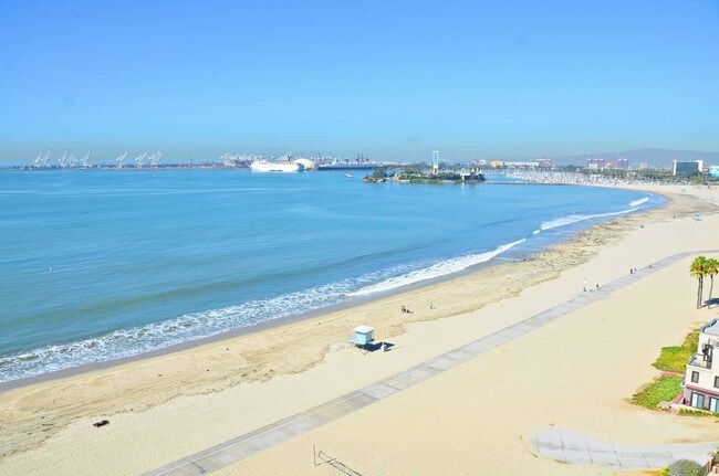 Foto del edificio - 1750 E Ocean Blvd