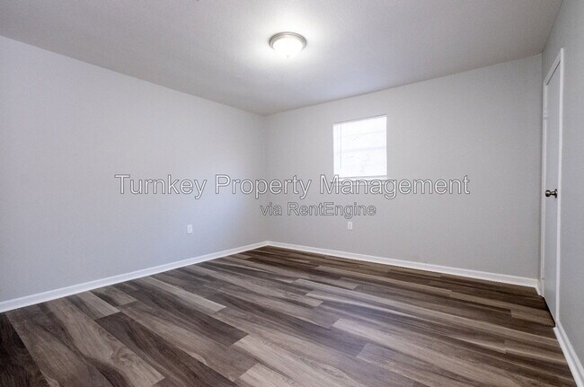 Building Photo - 1626 Brown St