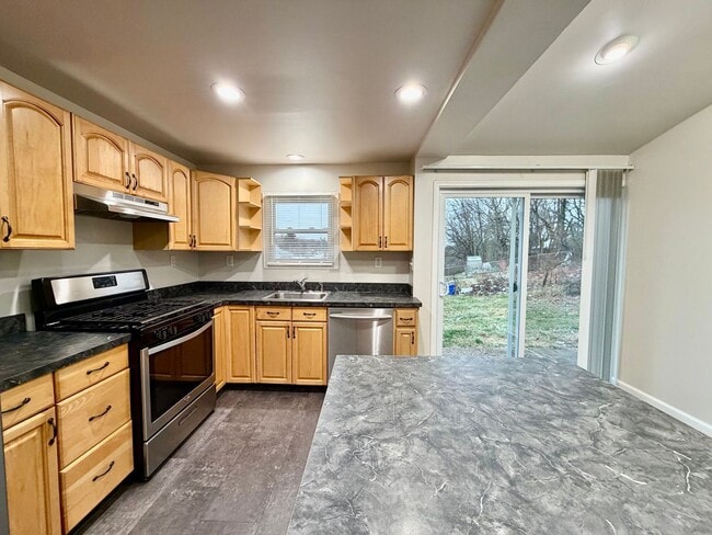 Building Photo - 2307 Monroeville Rd