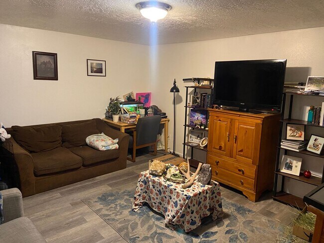 Foto del edificio - 1B/1B Pet Friendly Apartment South of BYU