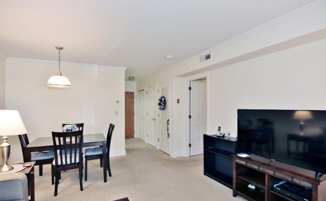 Photo - 351 Pemberwick Rd Apartment