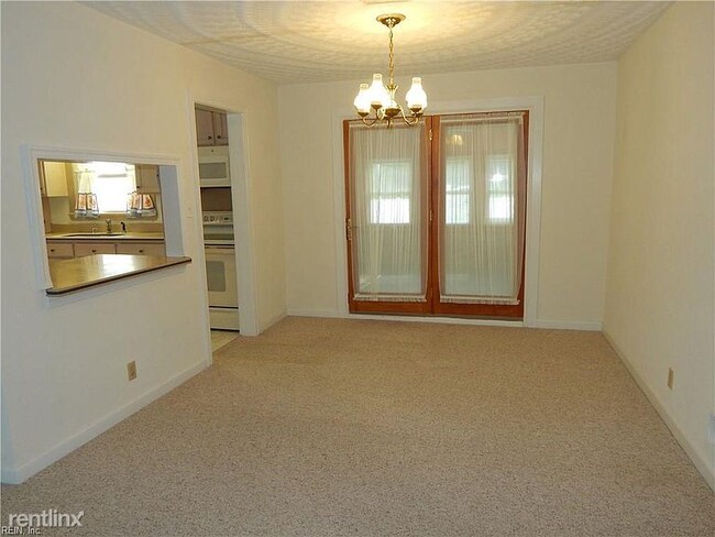 Building Photo - 3 br, 1.5 bath House - 6312 Eastport Rd