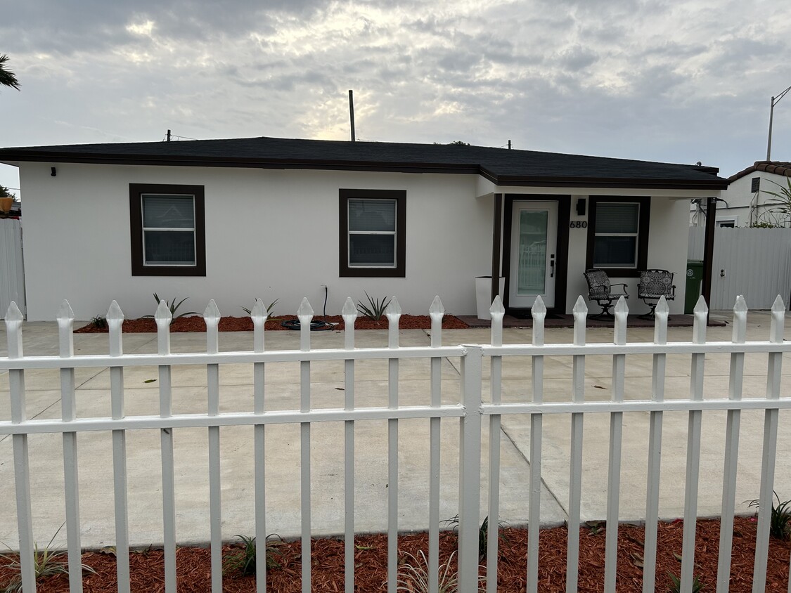 Photo - 680 E 8th Ave (Hialeah, FL)