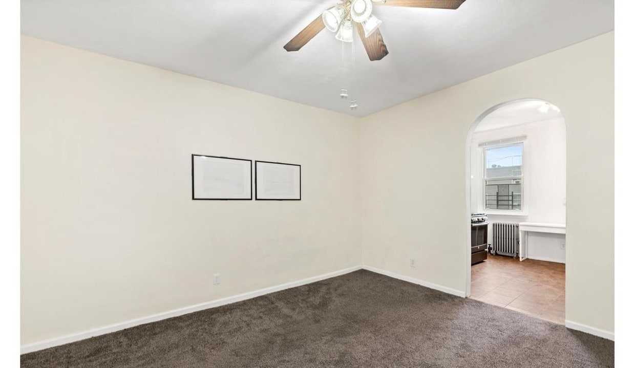 Primary Photo - East 159th Street
