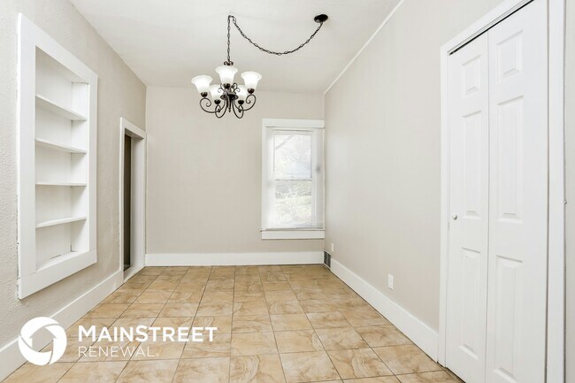 Foto del edificio - 512 N Adams St
