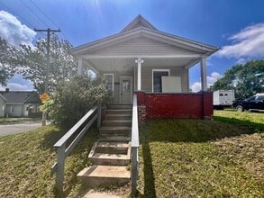 Building Photo - 203 South Ave