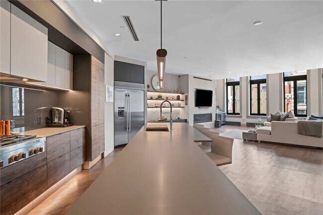 Foto del edificio - 824 Liberty Ave