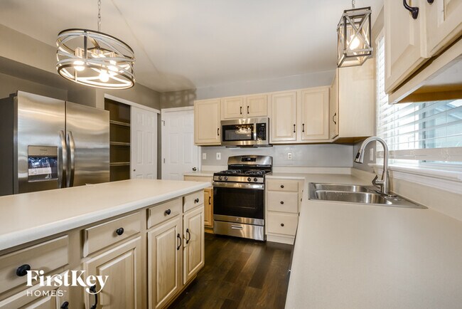 Foto del edificio - 1016 Scenic Oaks Ct