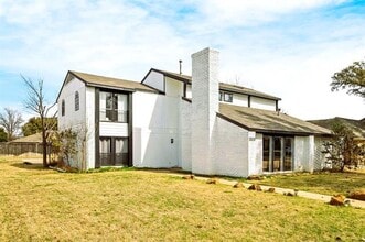 Building Photo - 1301 N Trail Dr