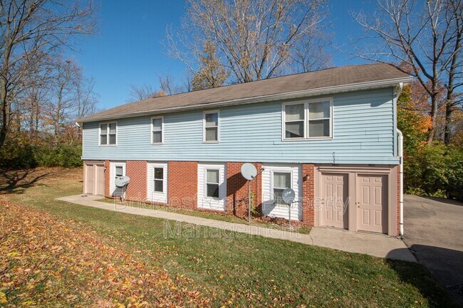 Foto del edificio - 1415 Forest Ln