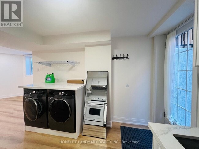 Building Photo - 2807 Guilford Crescent