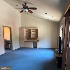 Foto del edificio - 700 Hunters Rd