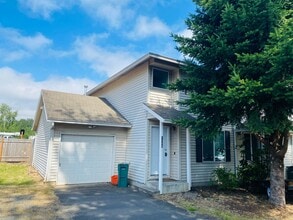 Building Photo - 1350 W Historic Columbia River Hwy