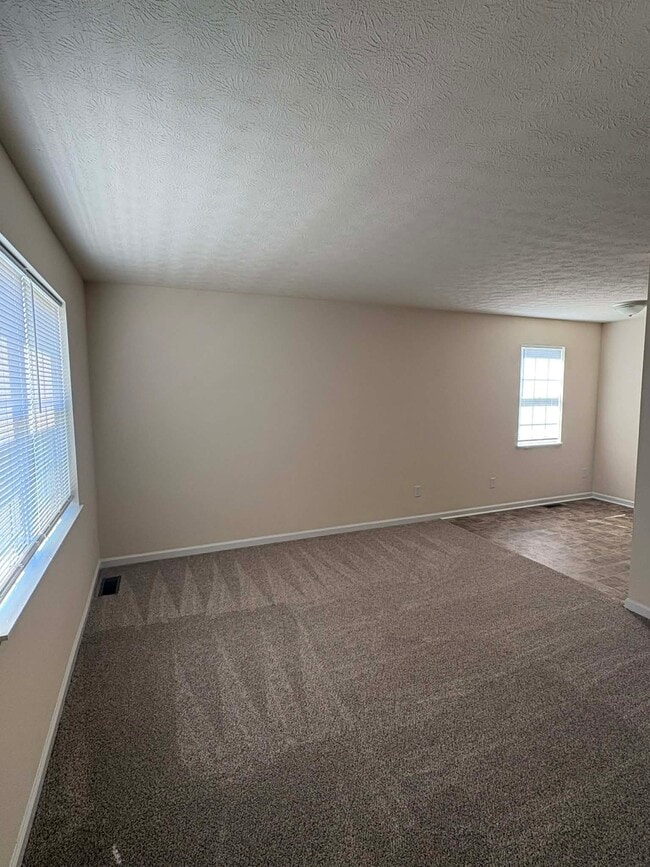 Building Photo - 1611 Flanigan Ct