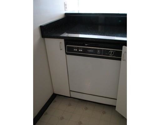 Foto del edificio - 240 Heath St