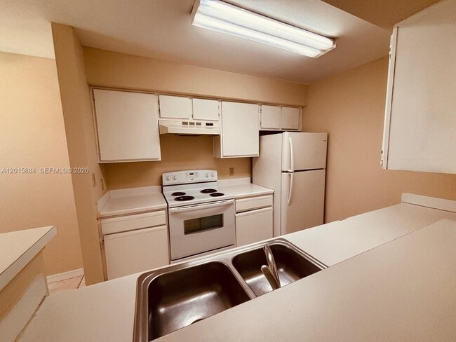 Foto del edificio - 2607 NW 33rd St