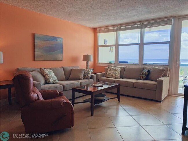 Building Photo - 305 N Pompano Beach Blvd