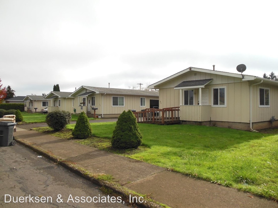 Primary Photo - 920-938 NW Sequoia Ave