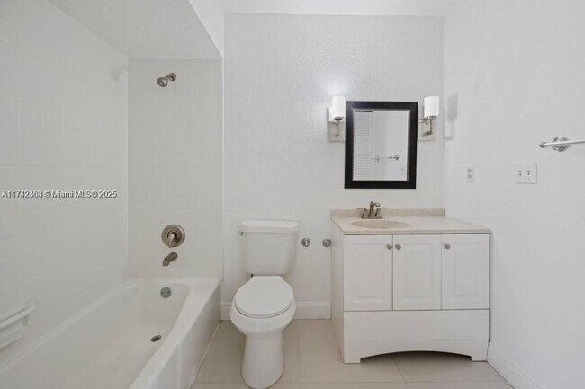 Foto del edificio - 2810 NE 60th St