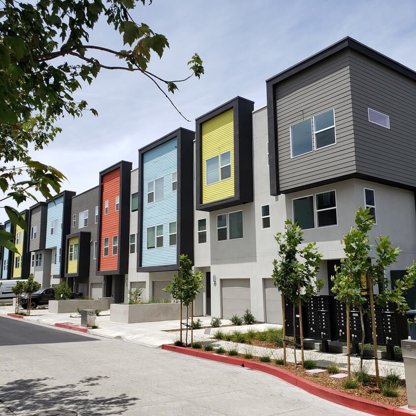 Foto principal - 1399 Pullman Way