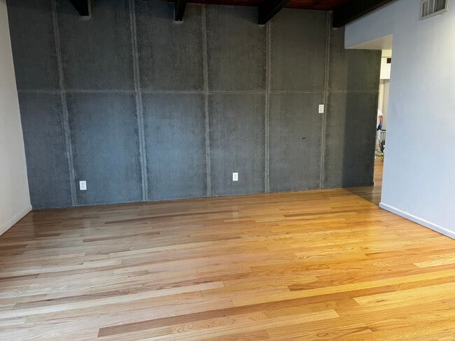 Building Photo - 1418 Abbot Kinney Blvd