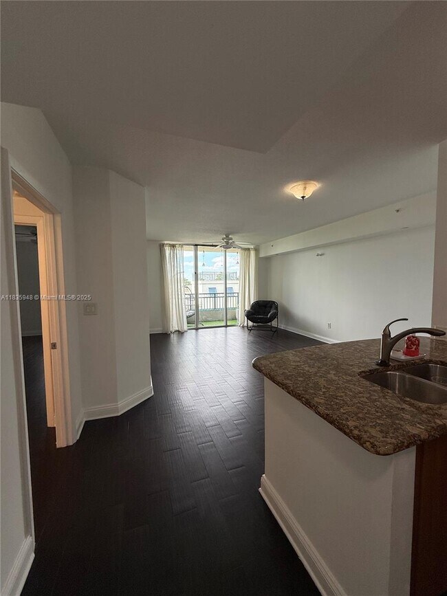 Foto del edificio - 510 NW 84th Ave