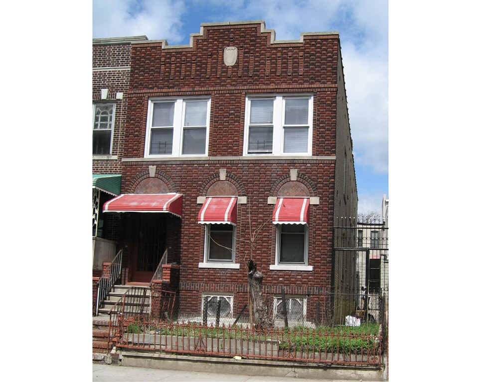 Primary Photo - 1485 Carroll St