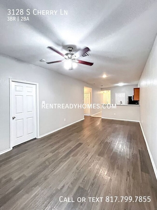 Foto del edificio - 3128 S Cherry Ln