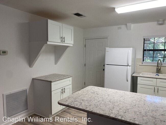 Building Photo - 2 br, 1 bath House - 86130 Felmor Road