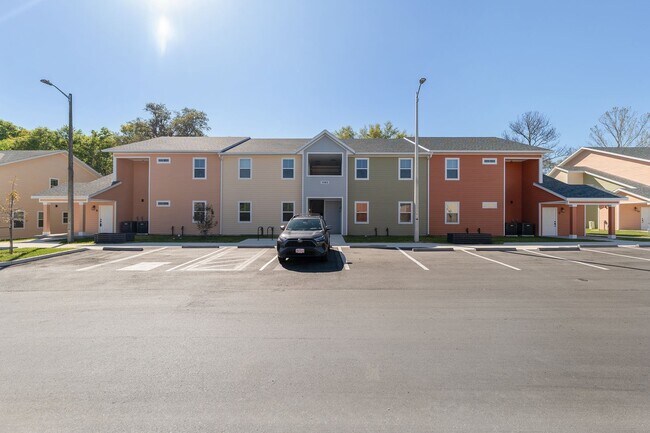 Foto del edificio - Eagle Trace 1583 #3