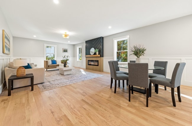 Foto del edificio - 110 Wilson Rd