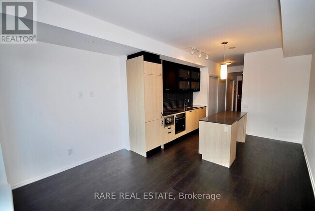 Photo du bâtiment - 783 Bathurst St