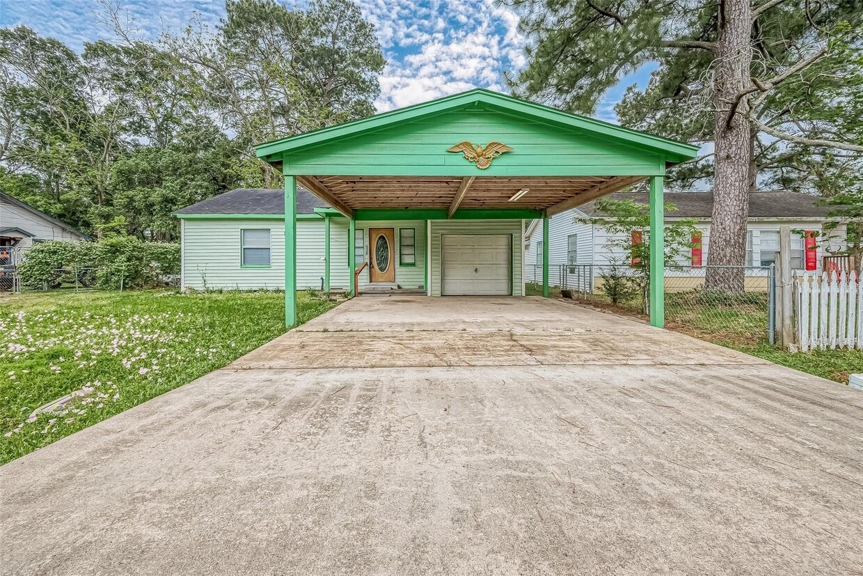 Foto principal - 1719 W Sealy St