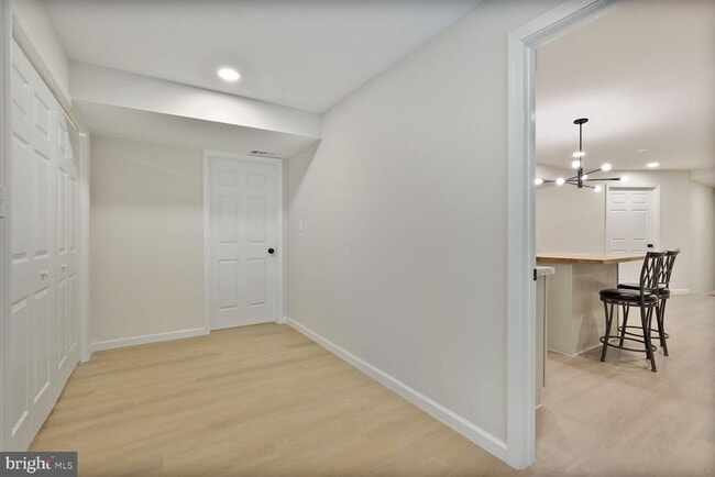 Building Photo - 7029 Clifton Knoll Ct