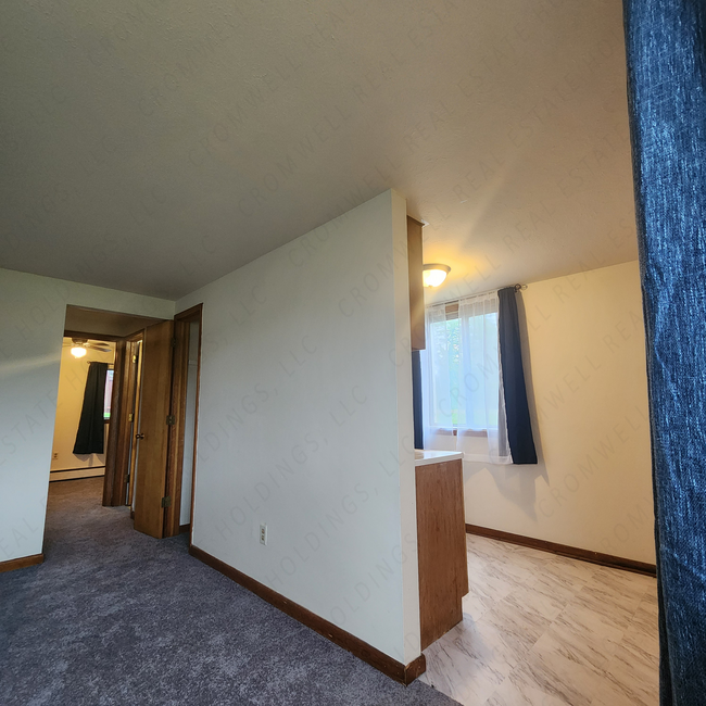 Living Room + Kitchen - 1208 Tower BlVD