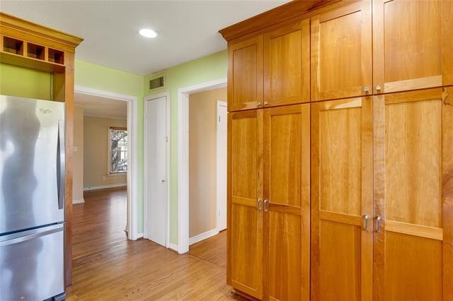 Foto del edificio - 555 Brookhurst Dr