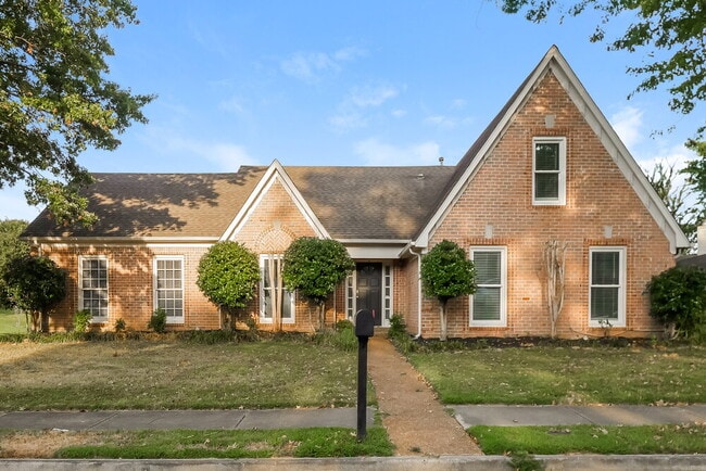Building Photo - 7576 Dexter Run Cir