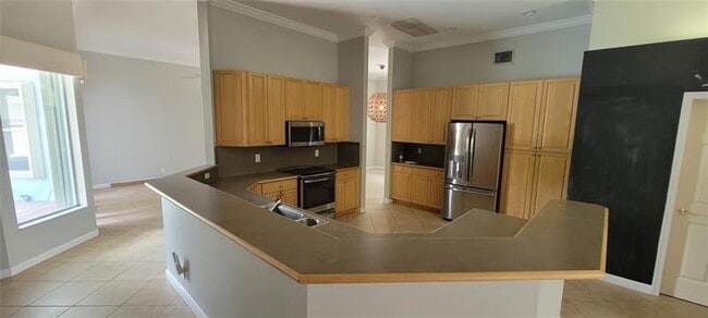 Building Photo - 100 NW 108th Way